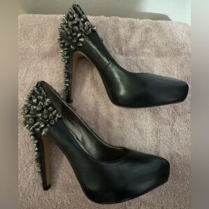 ⭐️Host Pick⭐️ Sam Edelman Roza Black Leather Spiked Heels *See Description*